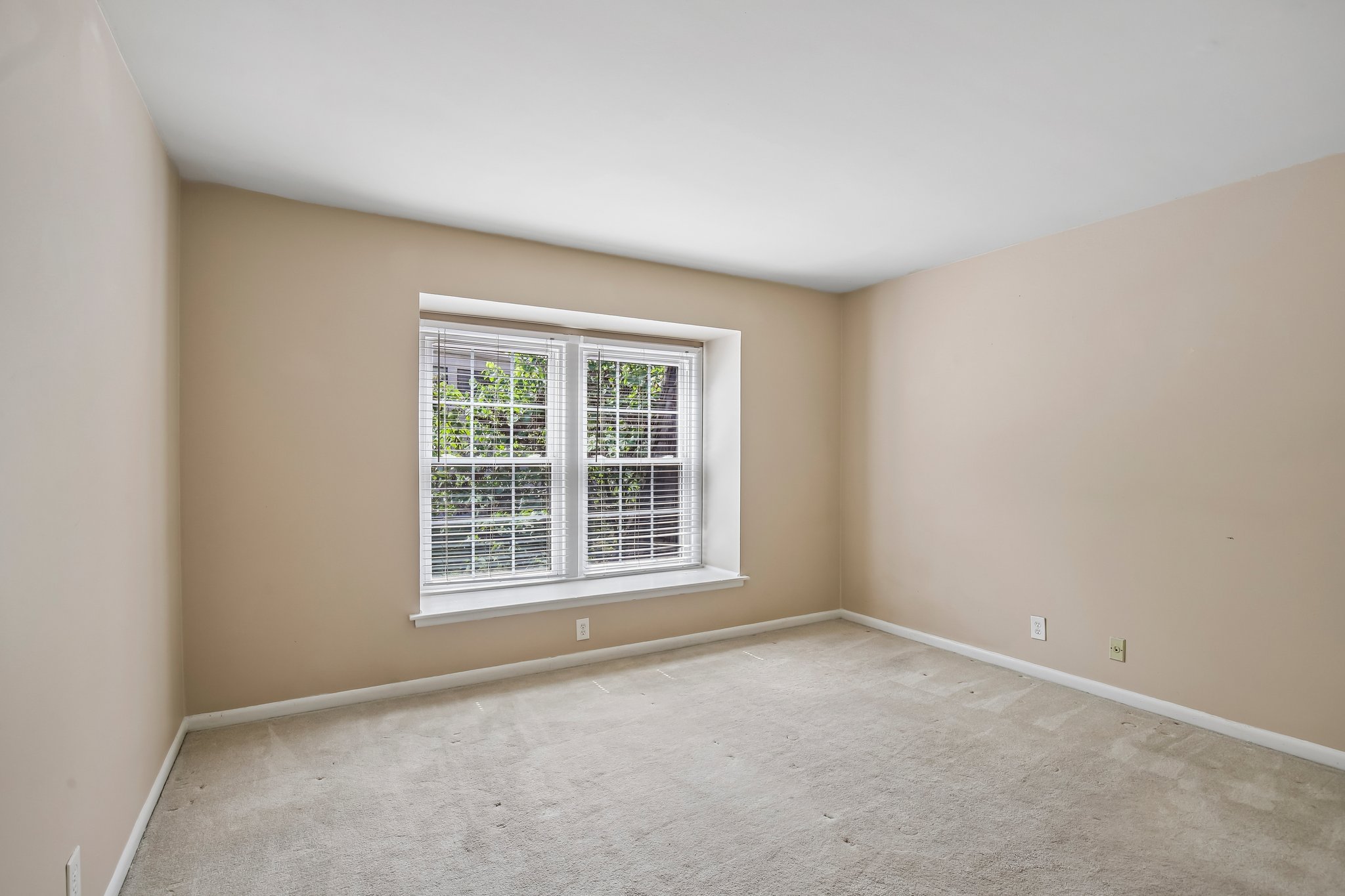 Hillsboro Pike 113-S1808-049.jpg