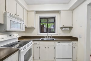 Hillsboro Pike 113-S1808-025.jpg