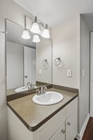 Hillsboro Pike 113-S1808-036.jpg