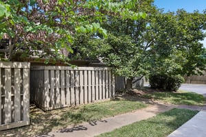 Hillsboro Pike 113-S1808-066.jpg