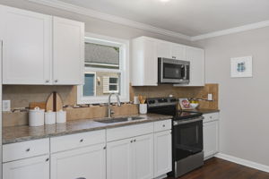 10-Kitchen