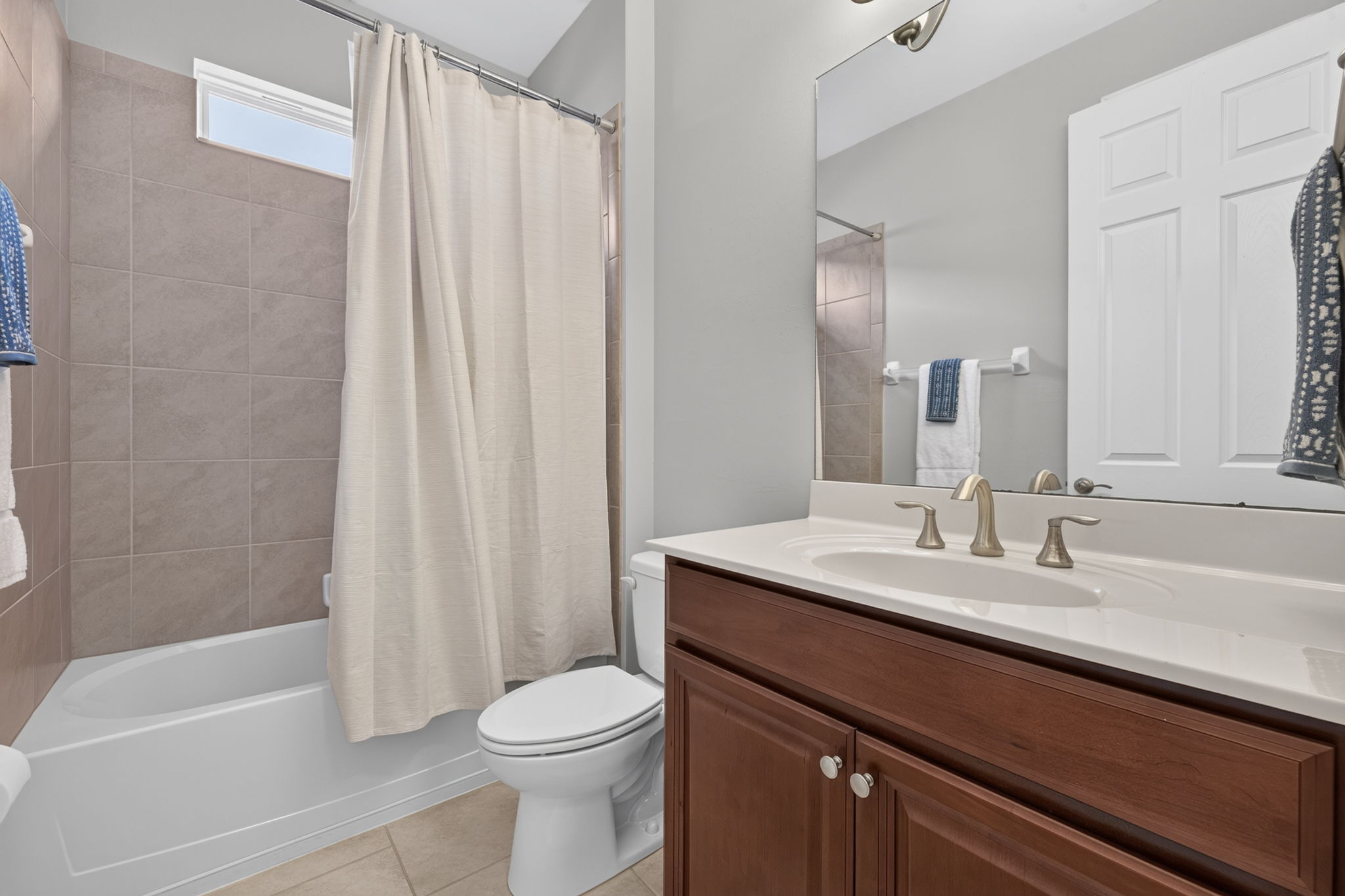 Guest Bathroom 1