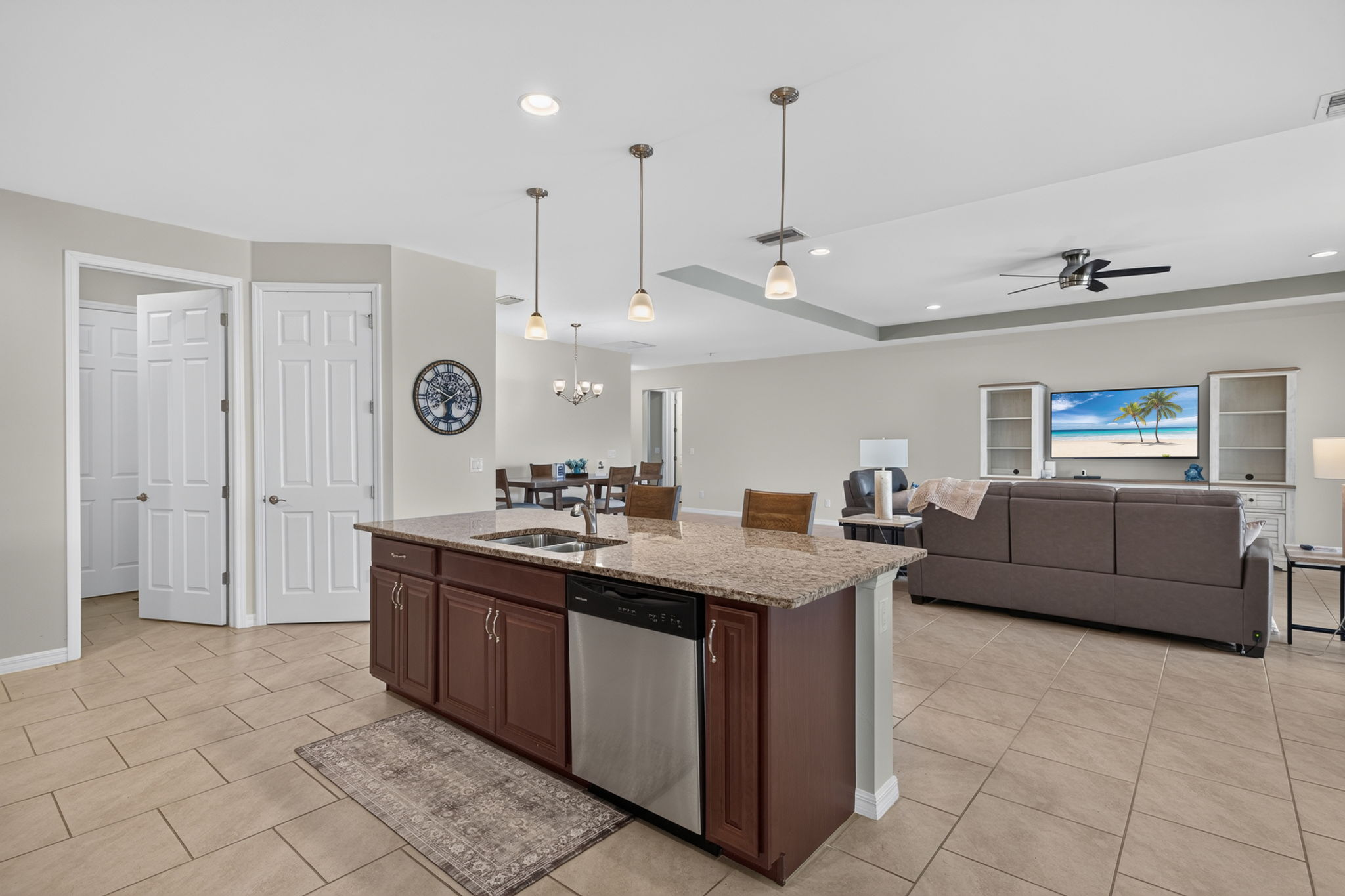 Kitchen 4 of 4