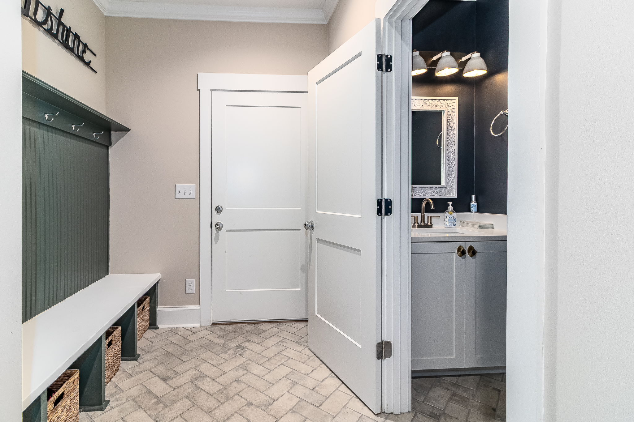 Mudroom/Powder Room