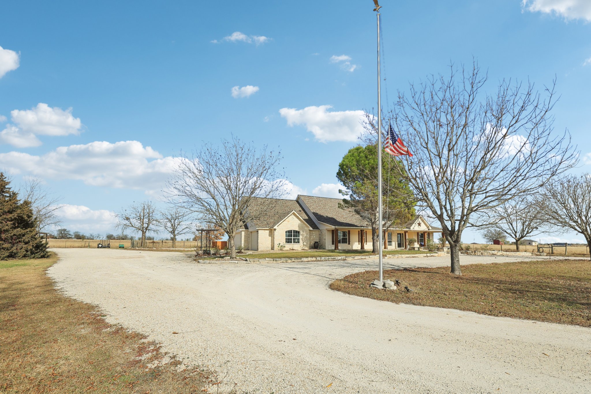 W Amity Rd-S0701-003.jpg