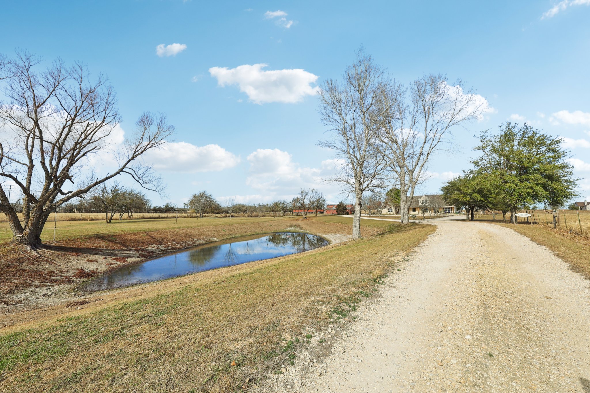 W Amity Rd-S0701-009.jpg