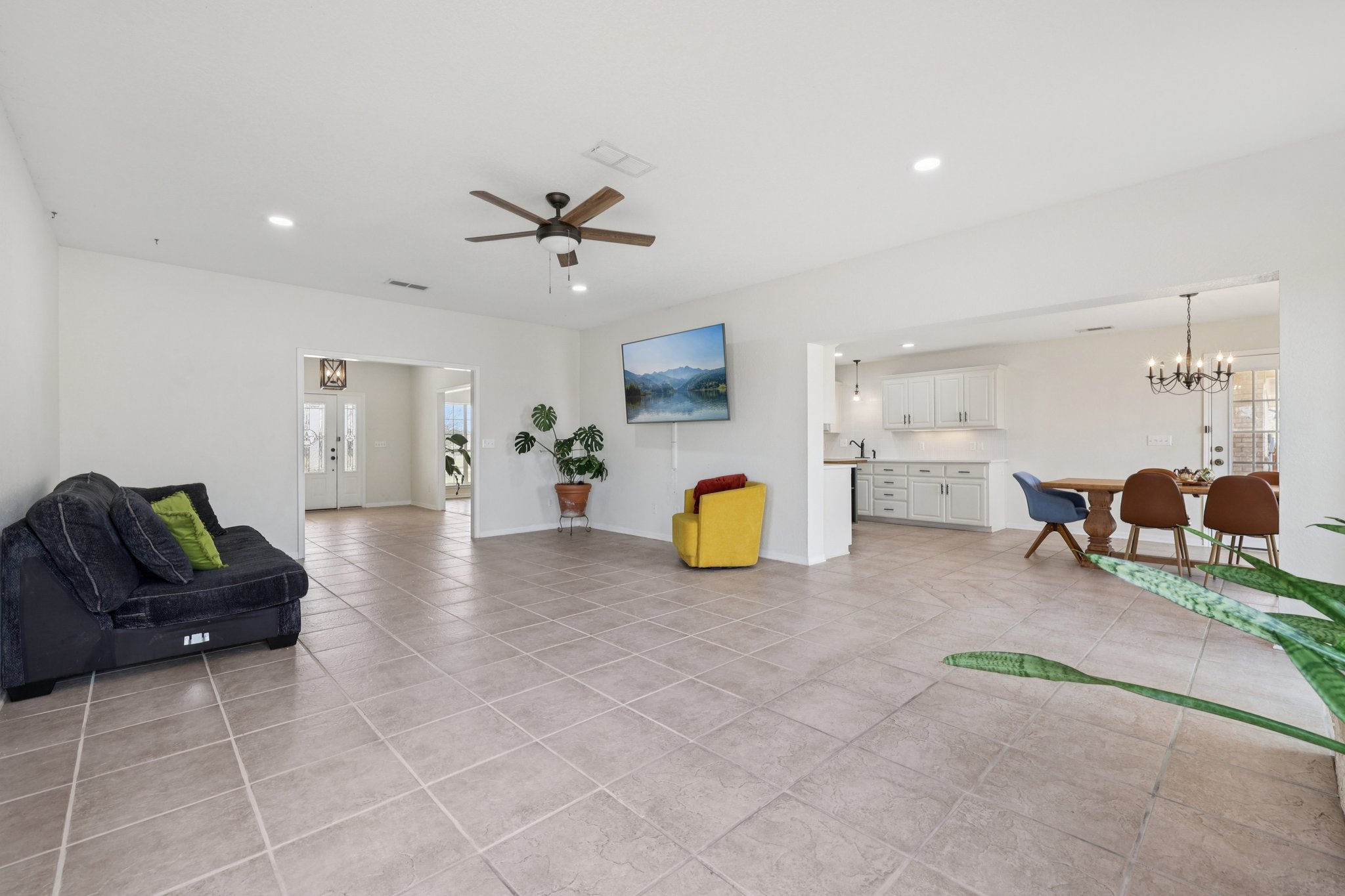 W Amity Rd-S0701-017.jpg