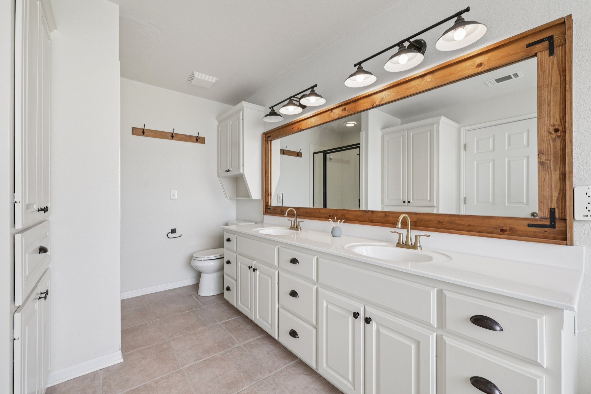 W Amity Rd-S0701-036.jpg