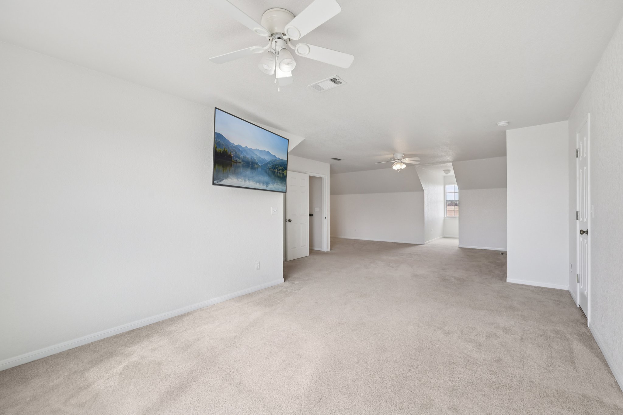 W Amity Rd-S0701-047.jpg