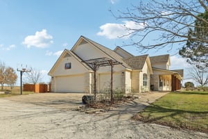 W Amity Rd-S0701-002.jpg