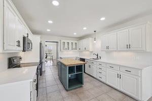 W Amity Rd-S0701-021.jpg