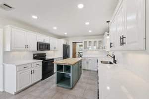 W Amity Rd-S0701-022.jpg