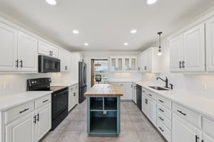 W Amity Rd-S0701-023.jpg