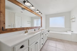 W Amity Rd-S0701-037.jpg