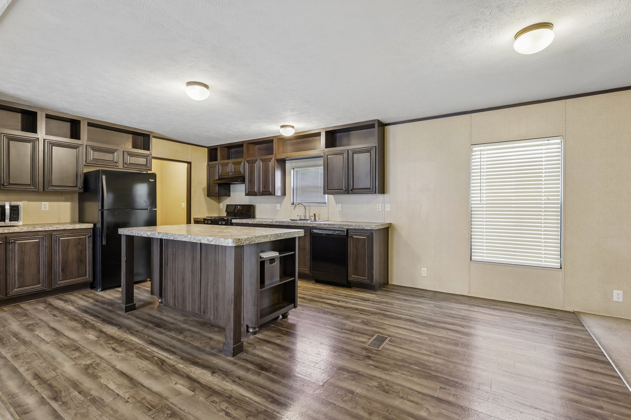 Foxtail Ln-S2208-009.jpg