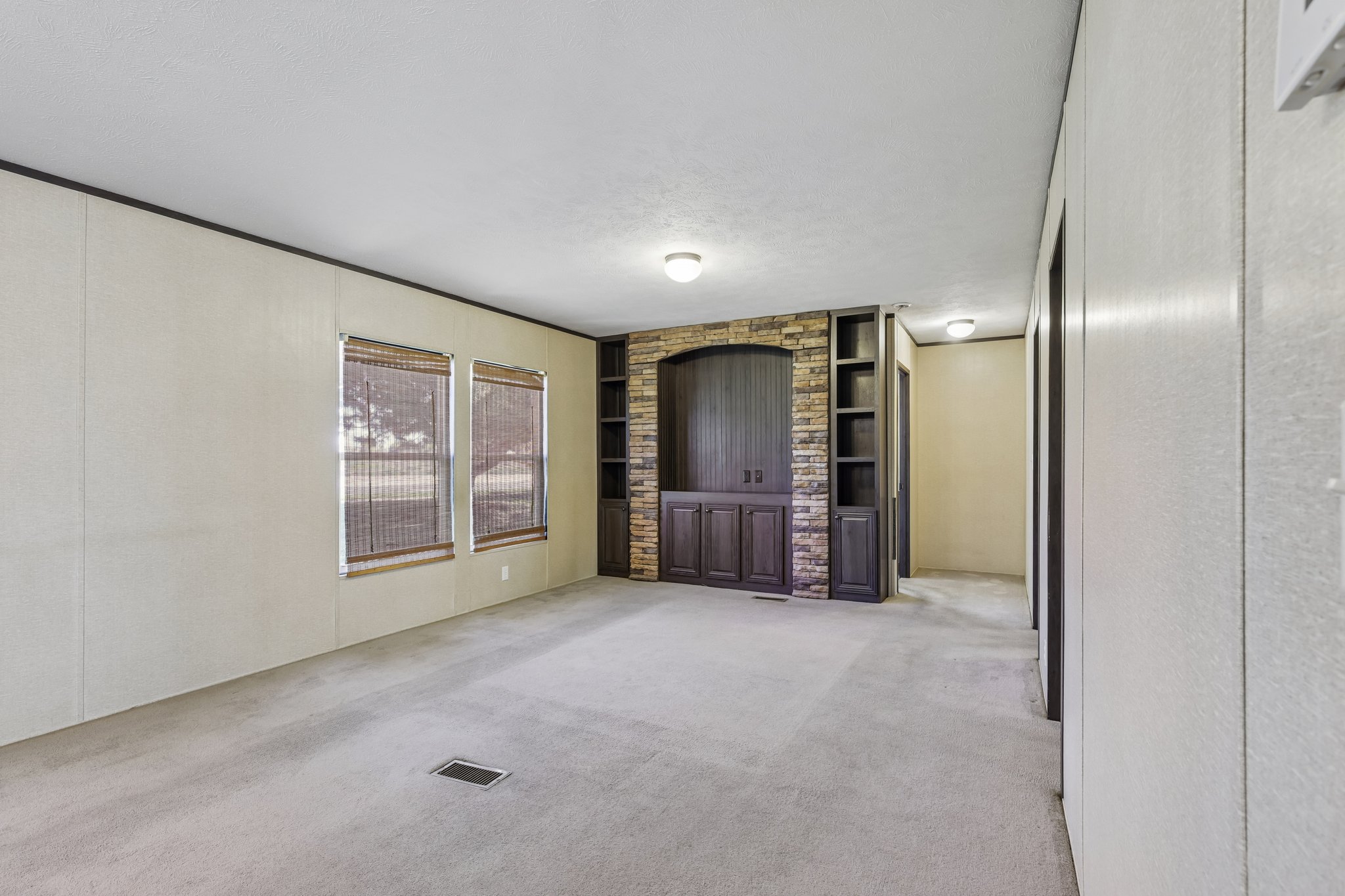 Foxtail Ln-S2208-013.jpg