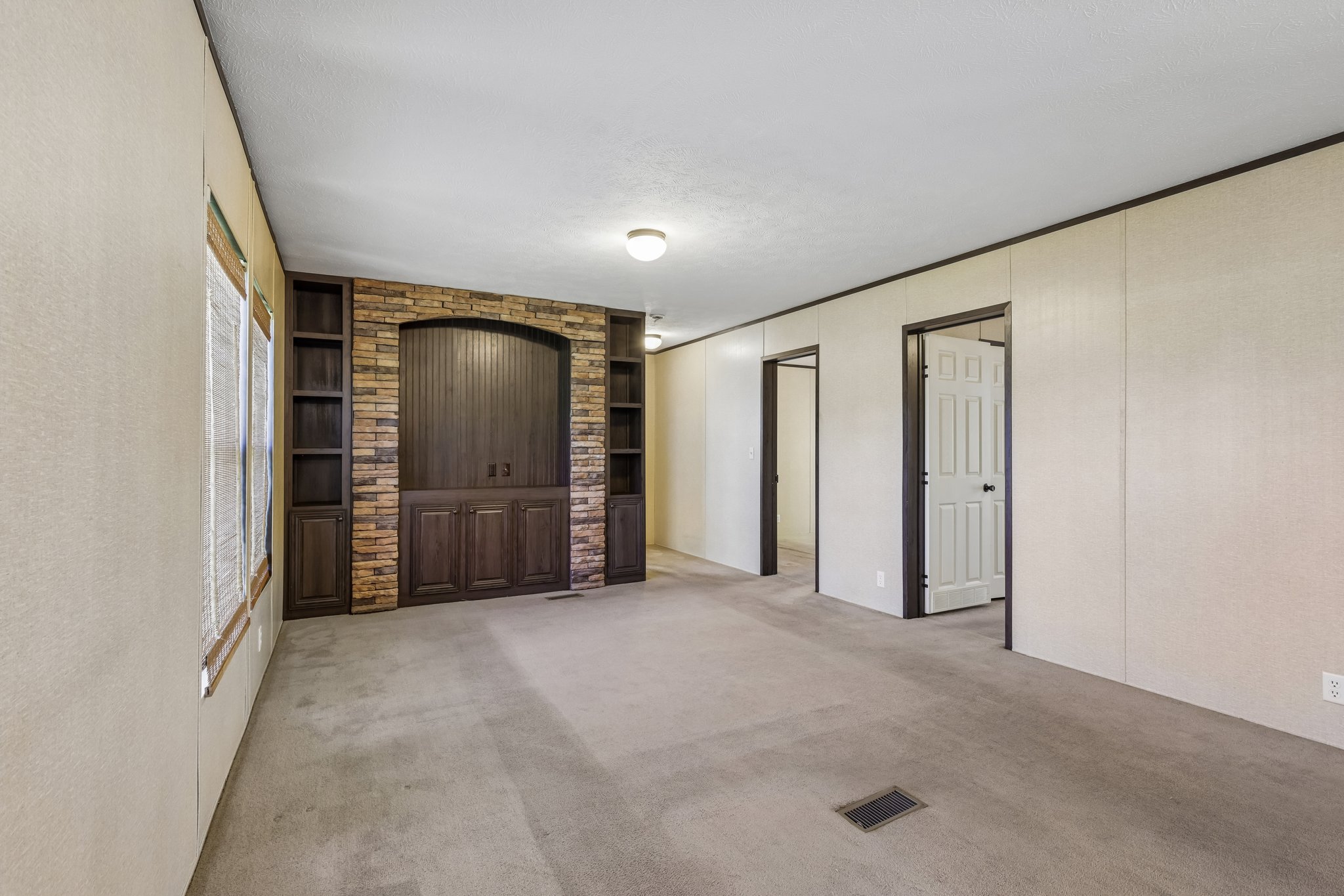 Foxtail Ln-S2208-014.jpg