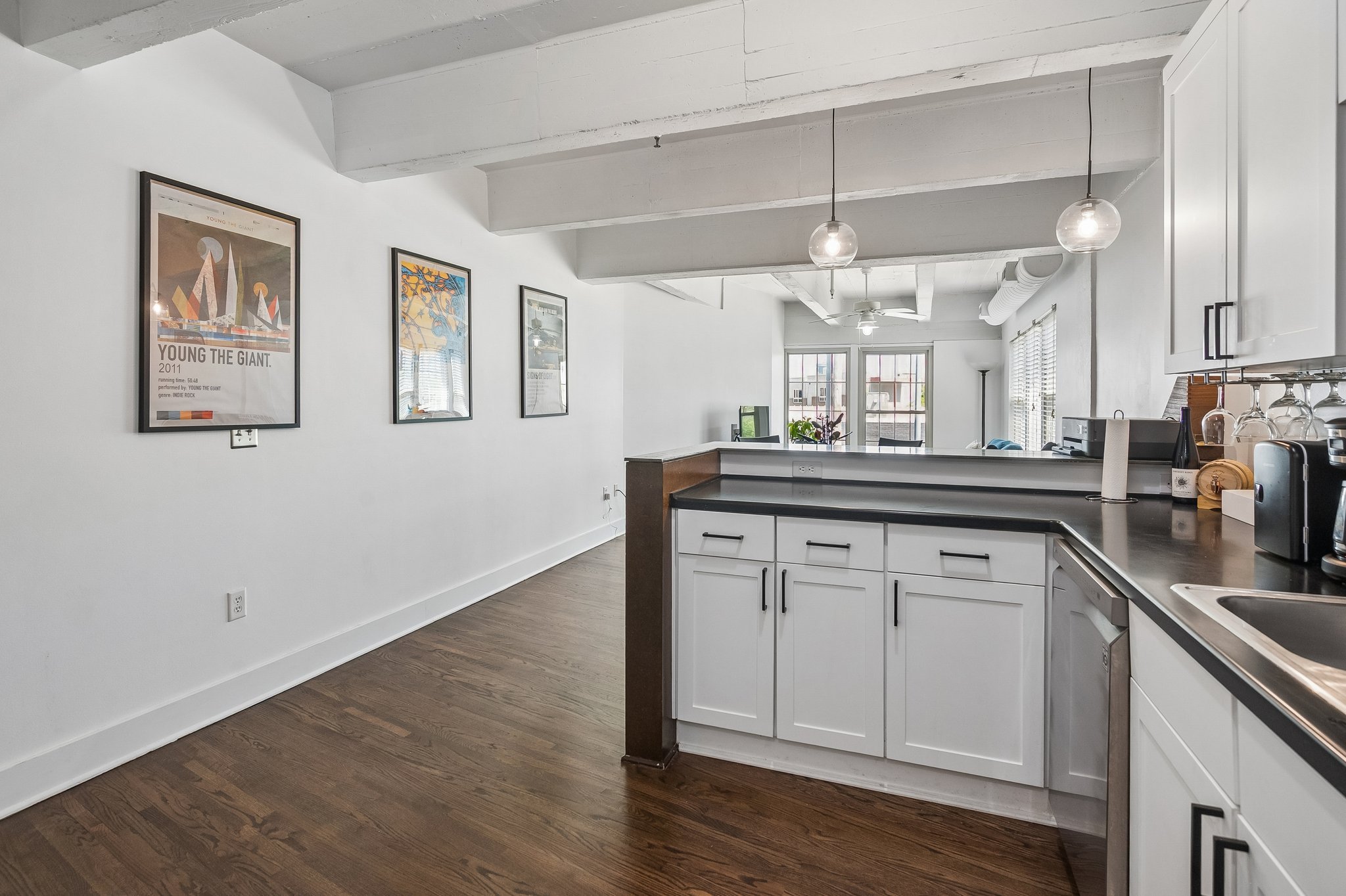 3001 Gillham Rd 206 - 013.jpg
