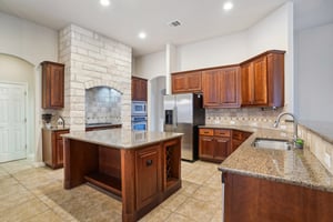 Goldenoak Cir-009.jpg