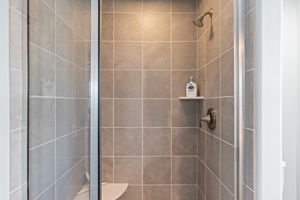  Photo 46