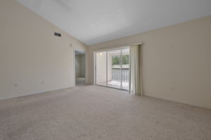 Big, Wide Great Room with Vaulted Ceilings, Extra Storage