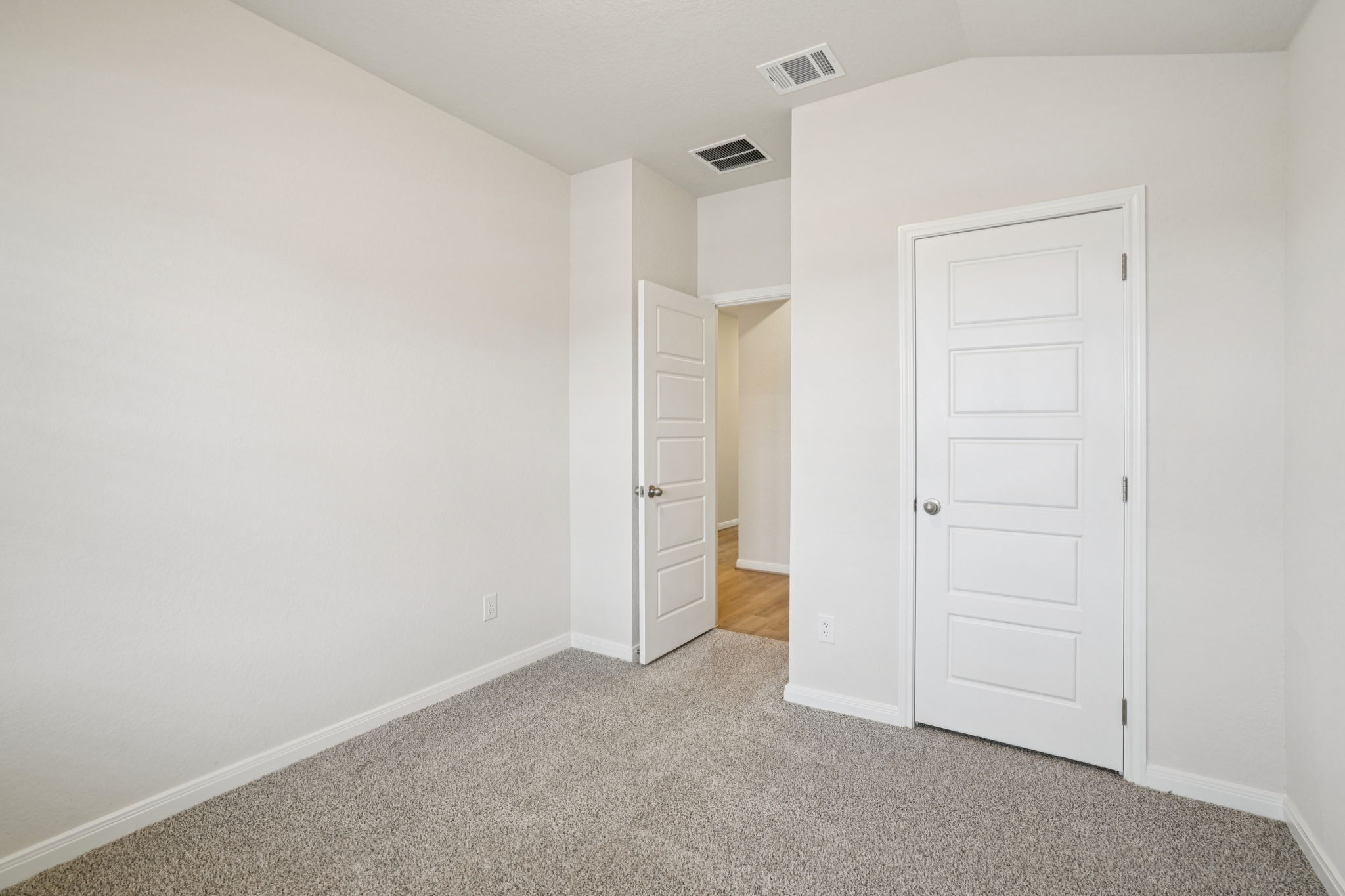 San Antonio - Catalina - 3002 Junction Bay Converse TX 78109 - 018