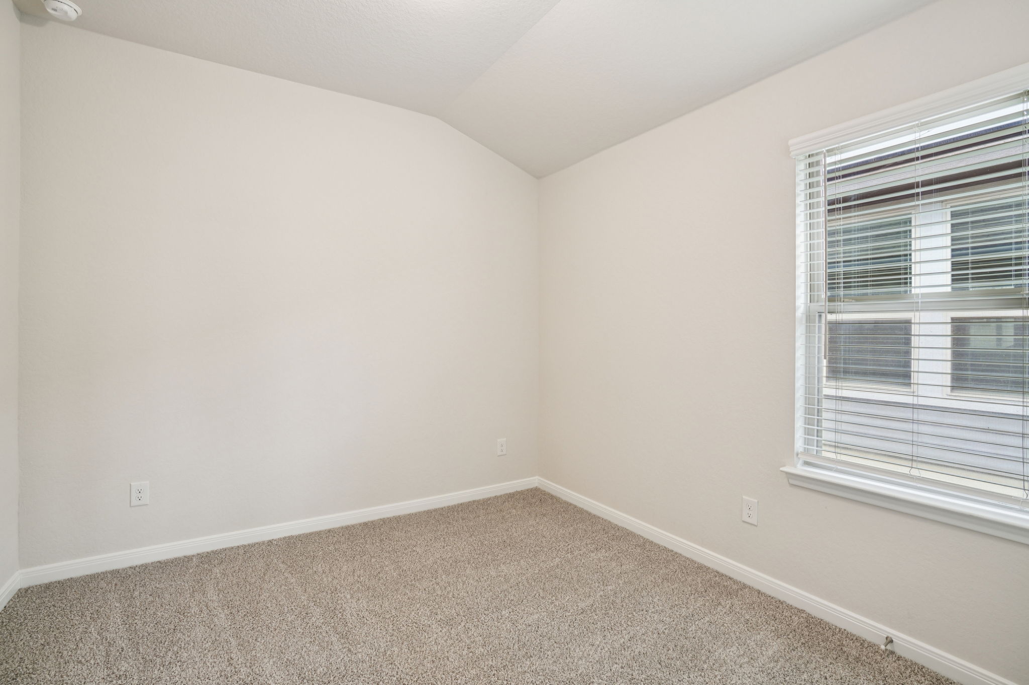 San Antonio - Catalina - 3002 Junction Bay Converse TX 78109 - 021