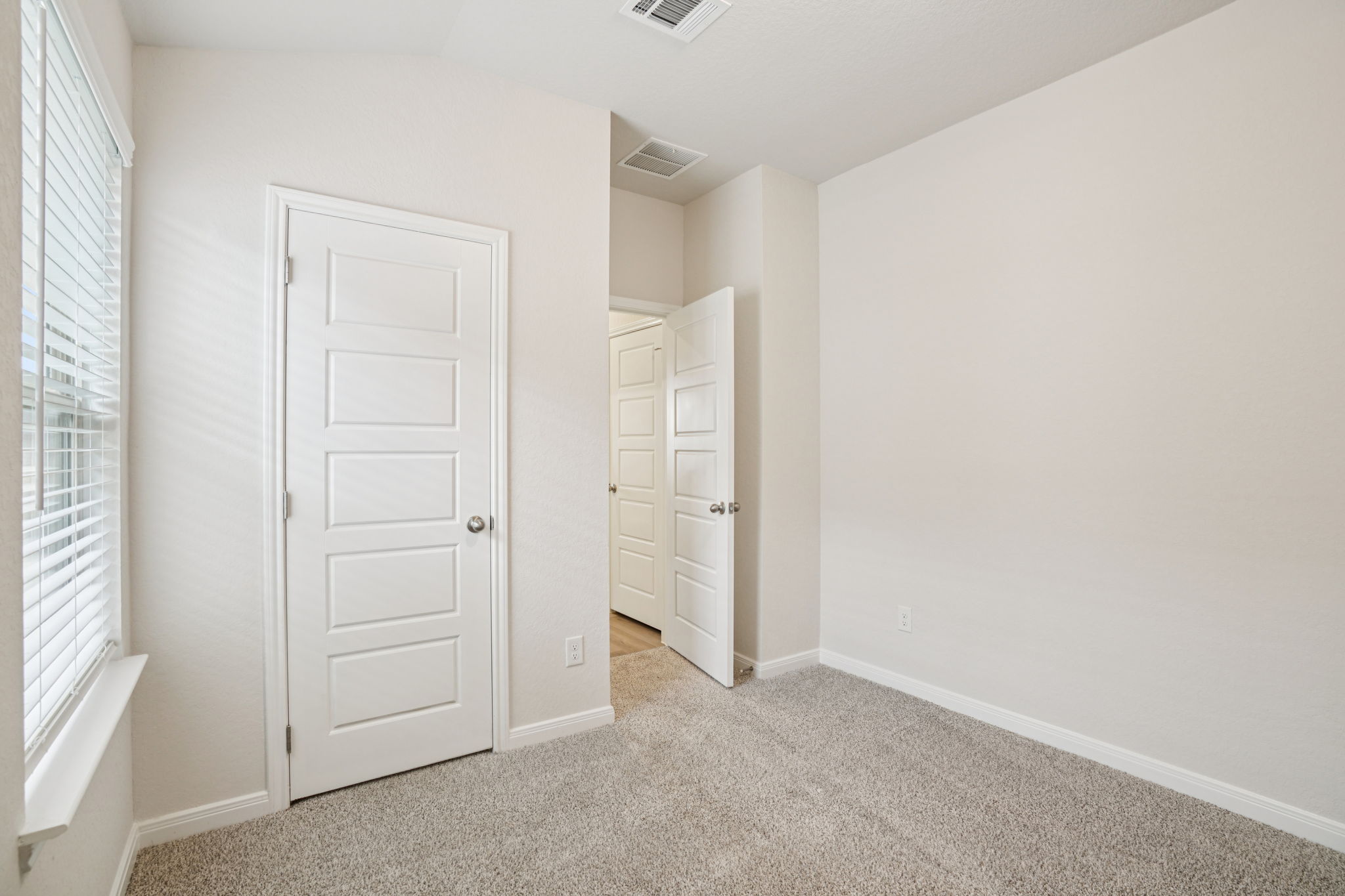 San Antonio - Catalina - 3002 Junction Bay Converse TX 78109 - 022