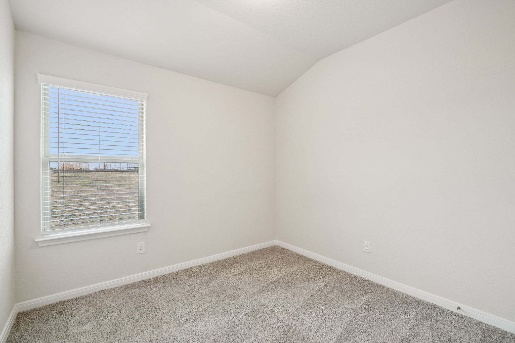 San Antonio - Catalina - 3002 Junction Bay Converse TX 78109 - 024