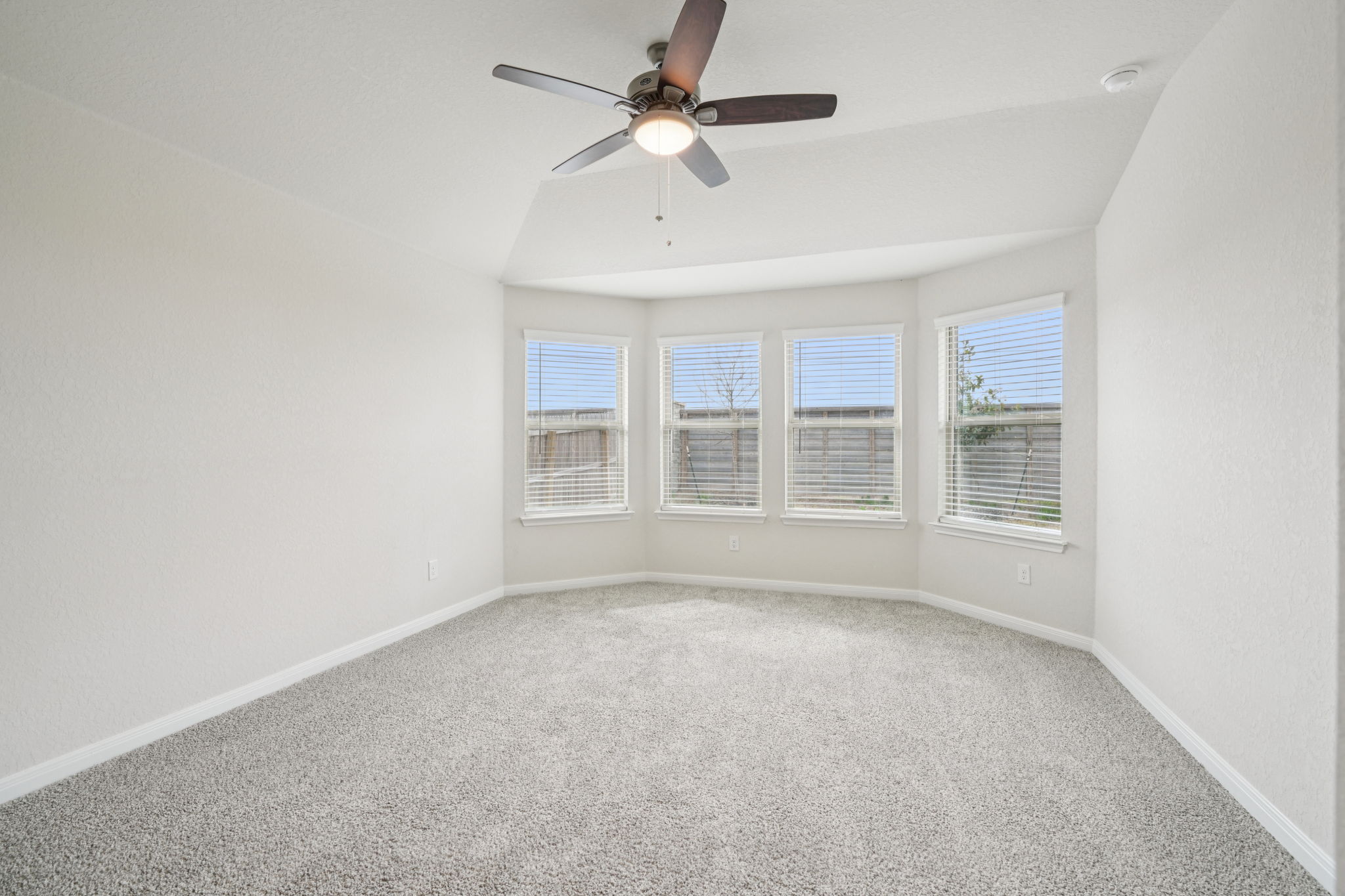 San Antonio - Catalina - 3002 Junction Bay Converse TX 78109 - 028