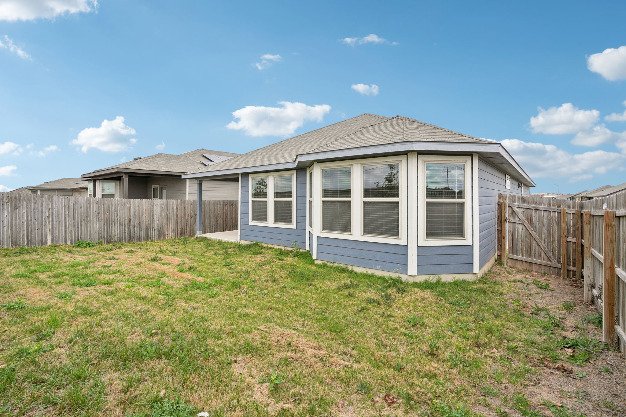 San Antonio - Catalina - 3002 Junction Bay Converse TX 78109 - 038