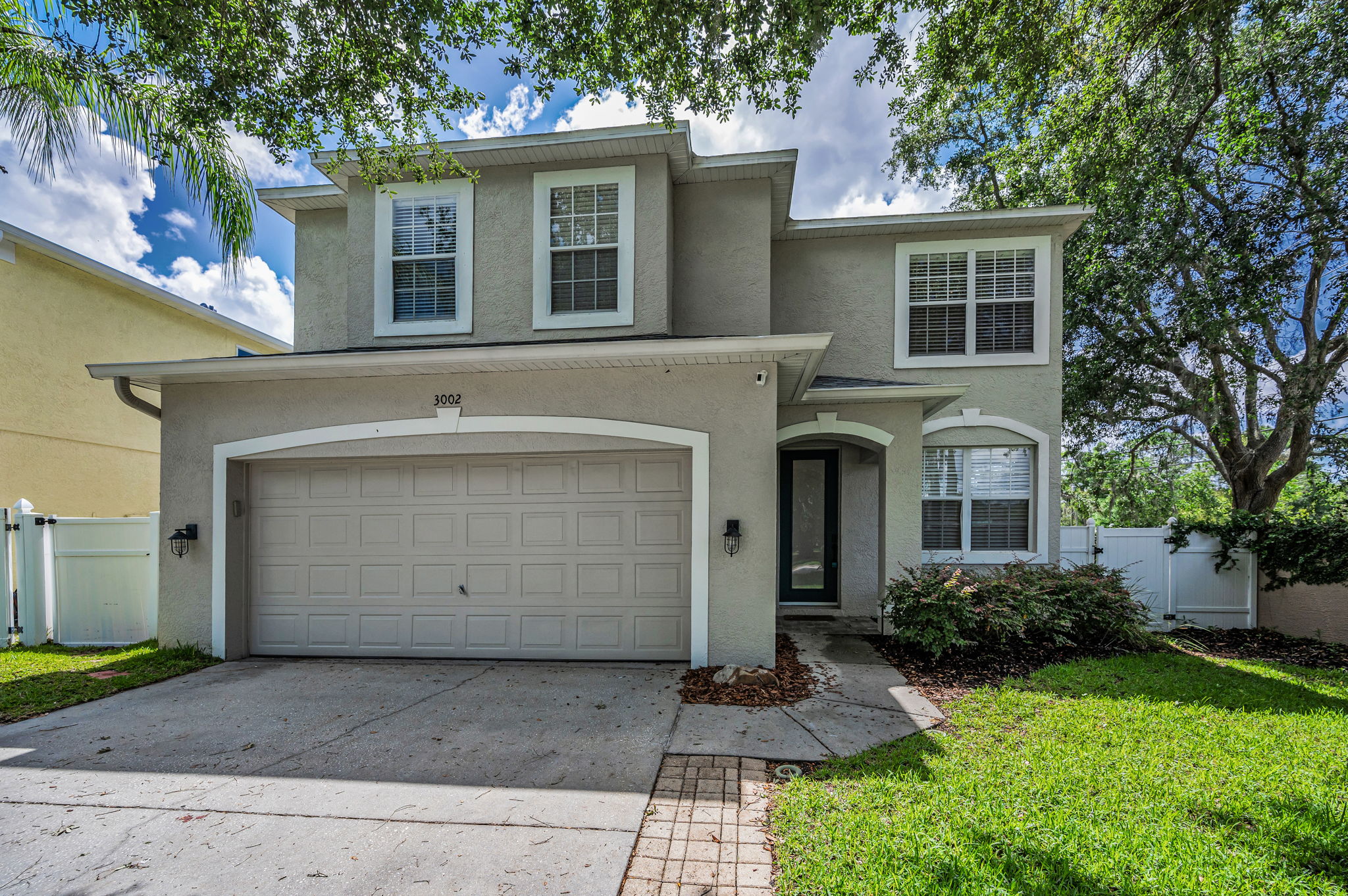 Front Exterior7