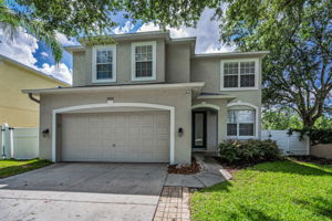 Front Exterior7