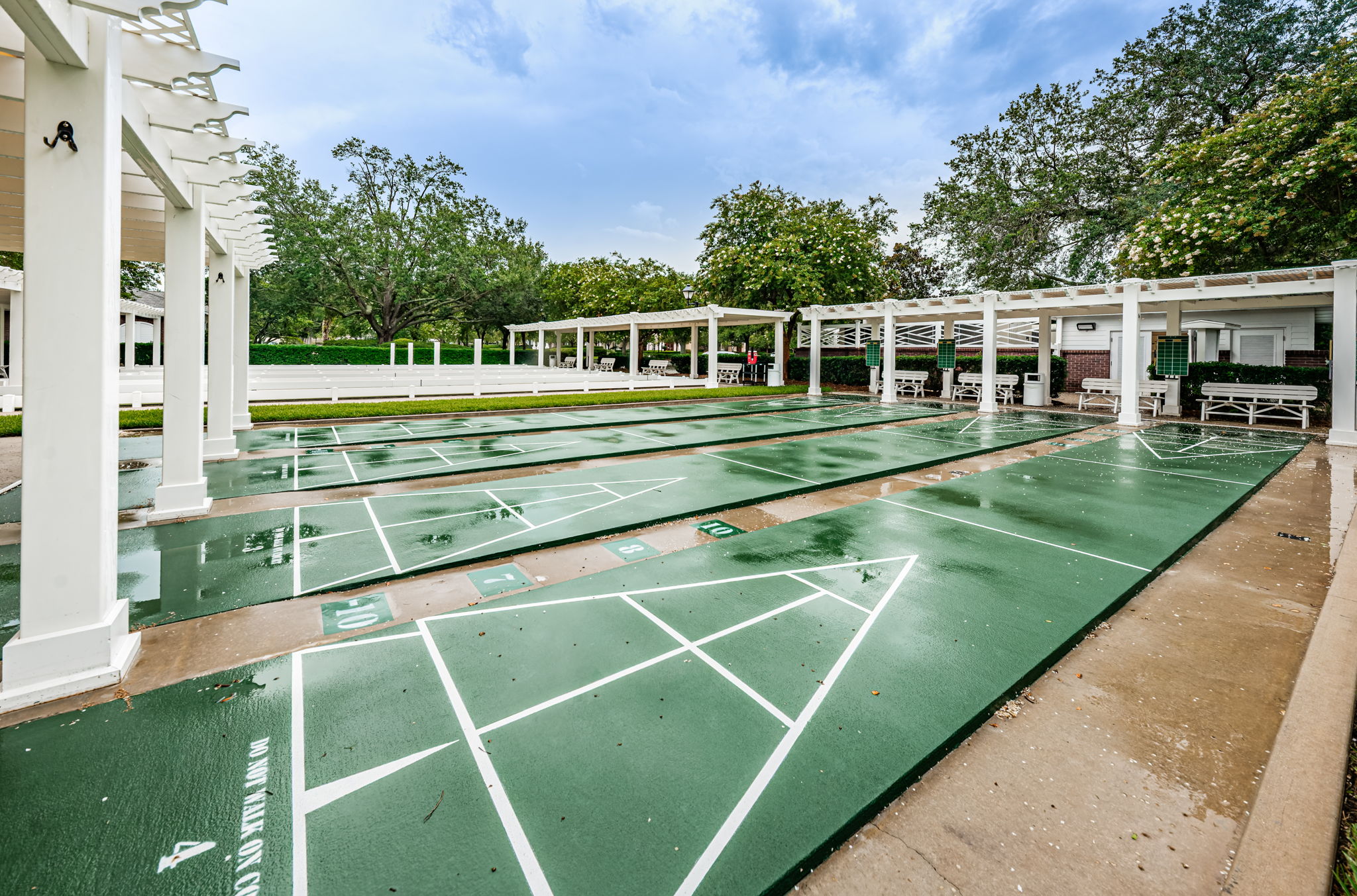 7-Savannah Club Shuffleboard Courts