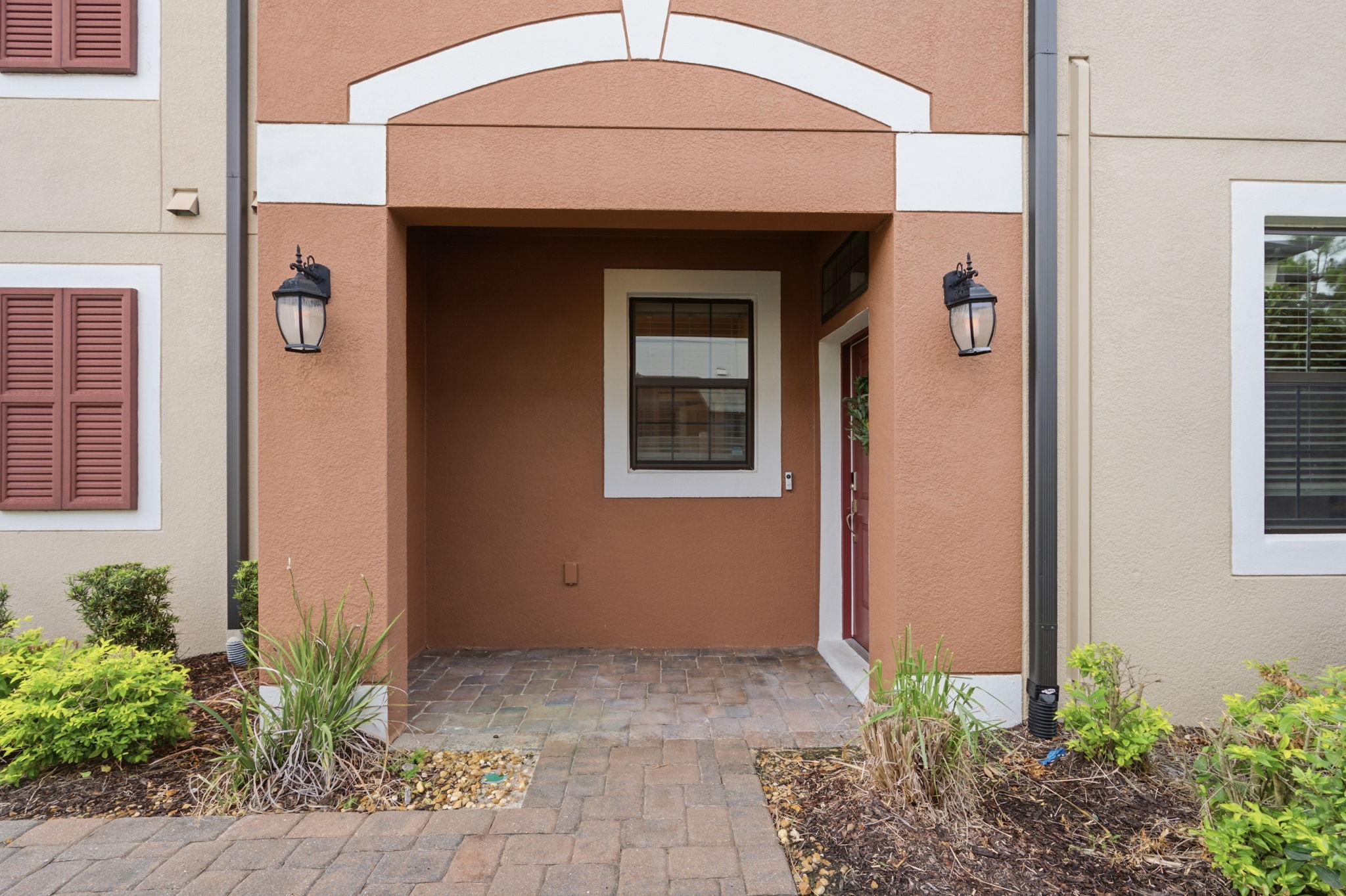 Front Exteriors (7)