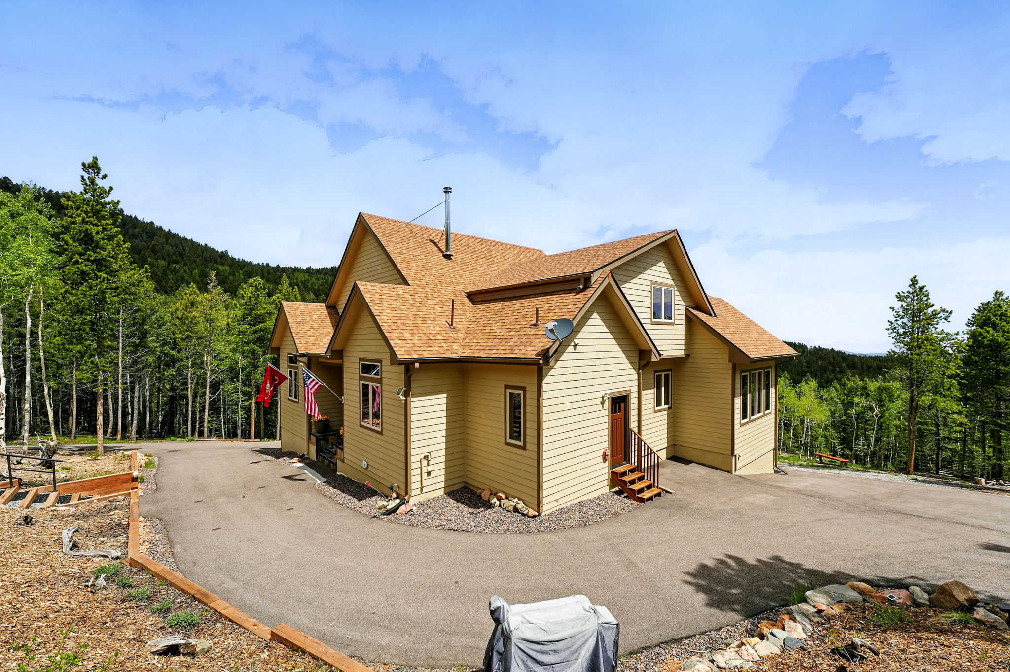  Photo 4