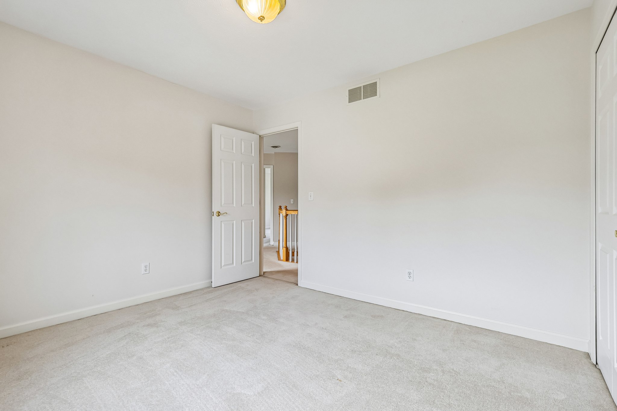 Westminster Dr-S0707-037.jpg