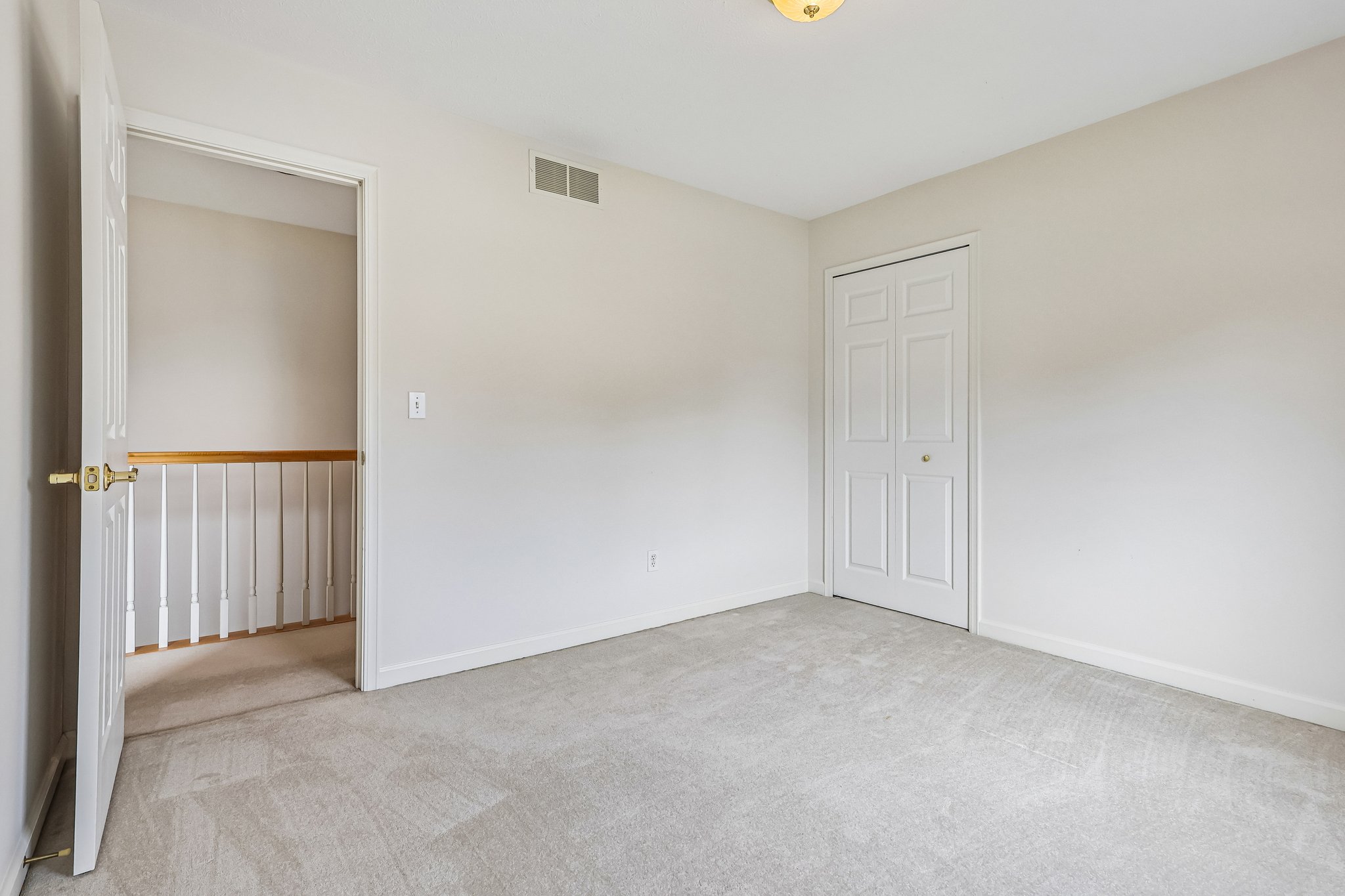 Westminster Dr-S0707-056.jpg