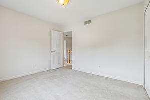 Westminster Dr-S0707-037.jpg