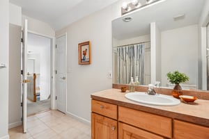 Westminster Dr-S0707-039.jpg