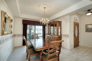 Dining/Foyer