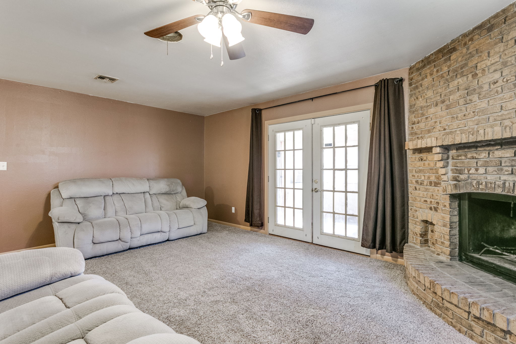  Photo 30