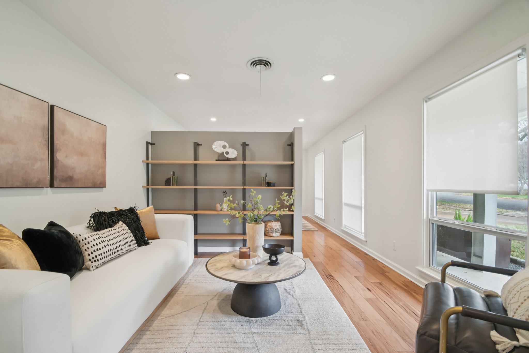 White Rock Dr-S0603-022.jpg