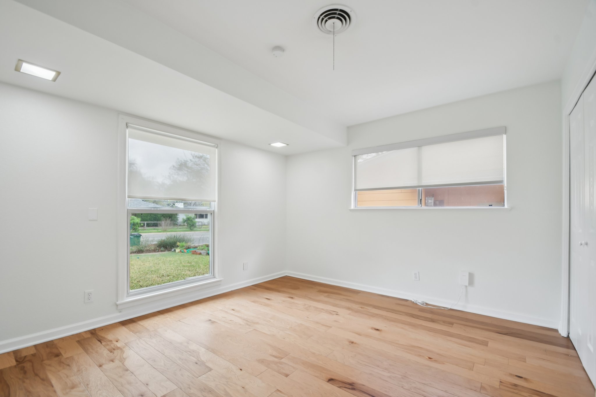 White Rock Dr-S0603-024.jpg