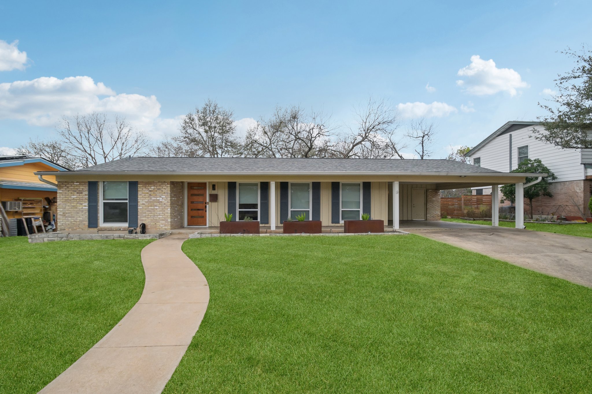 White Rock Dr-S0603-043.jpg