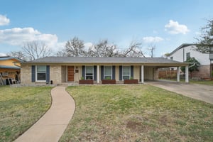 White Rock Dr-S0603-001.jpg