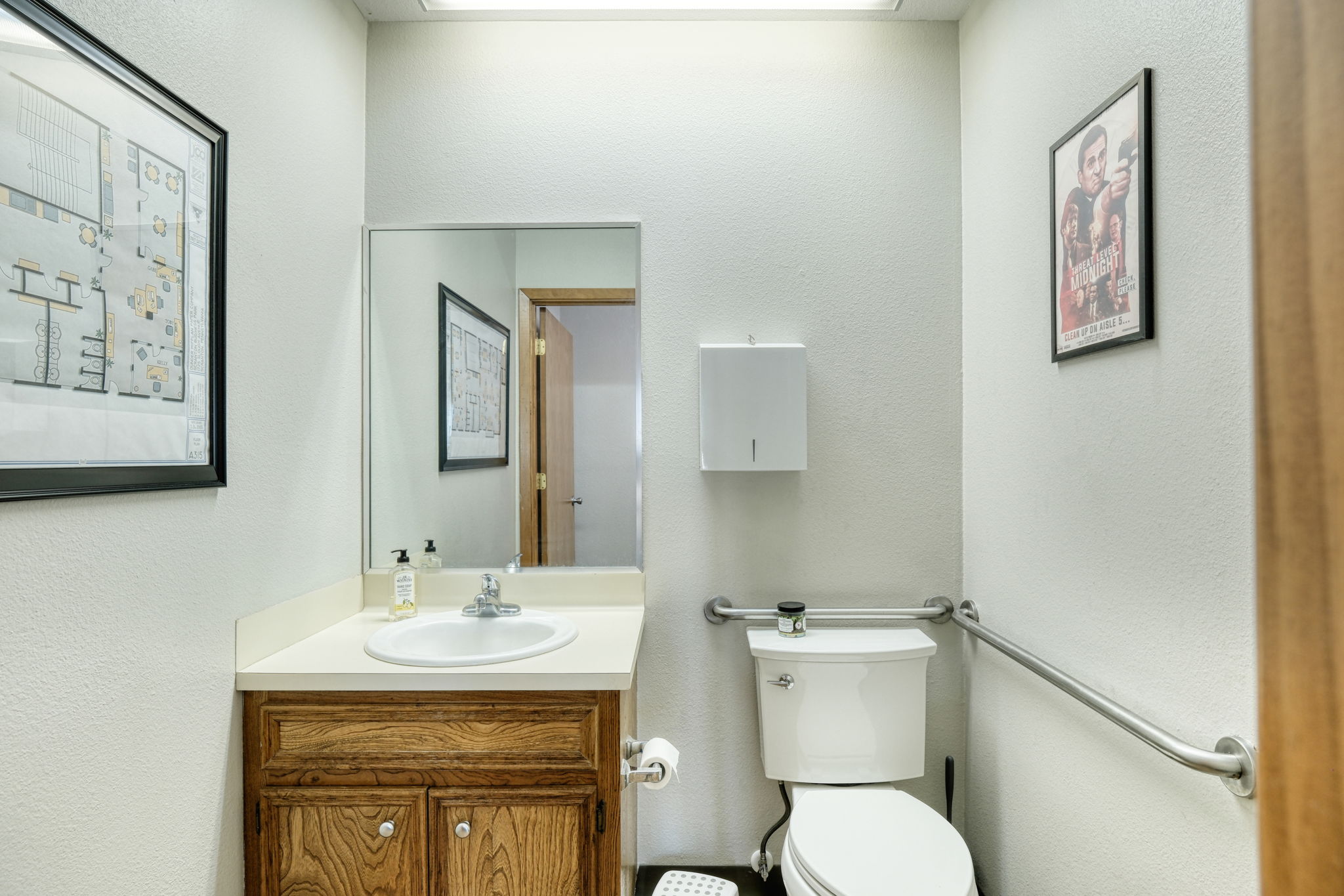 Suite 105 Bathroom