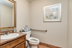 Bathroom Suite 101/104