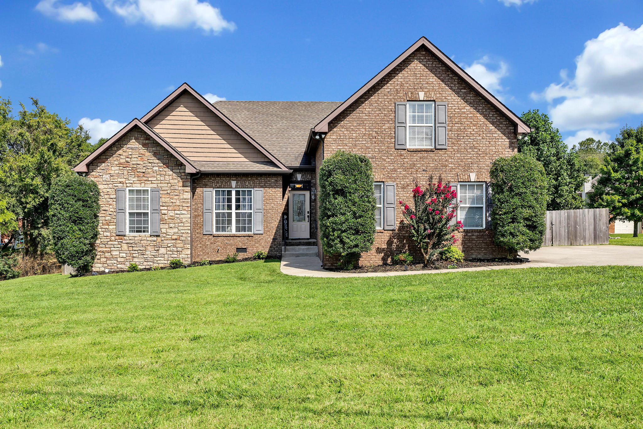 3007 Hollowfield Ln, Greenbrier, TN 37073 615 Media