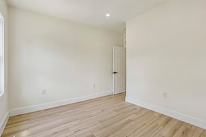 Presstman St-S1806-017.jpg